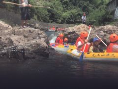-安吉龙王山峡谷漂流