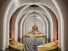 -涨巢·潮玩水疗局