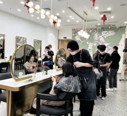 -Kraemer paris·苏豪路易士·嘉玛发廊