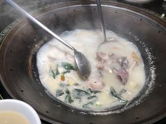 -陈大锅·岳阳鱼馆·地道岳阳菜(美食街店)