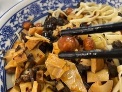 -伟记奥面馆(养育巷店)