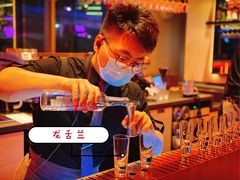 -星巴克臻选(上海合生汇1F店)