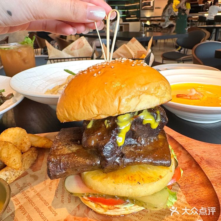 中山首家！NBA球星主题！男人天堂！