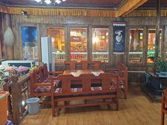 -塔洛藏餐吧(香格里拉古城店)