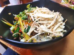 牛肉拉面馓子涼拌-胡同彭家老铺 新疆拉面