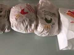 -麦当劳(莘松路芭比伦DT店)
