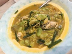 春韭蚕豆炖生蚝-南山鲜虾面·活鲜小馆·海味大连菜(南山总店)