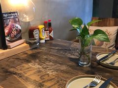 -HIGH FIVE哈福手工汉堡(桂林路店)