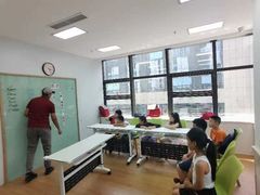 -i2青少儿英语(爱加星悦荟店)