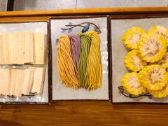 -毛辣果·贵州红酸汤牛肉火锅(西单店)