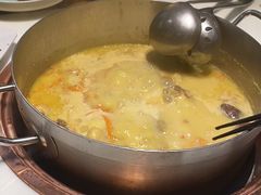 -洪氏嗨捞·猪肚鸡火锅(阳光天地店)