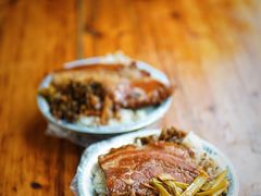 -梁阿婆廿年老牌扣肉糯米饭