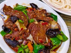 -歹歹的加个面过油肉拌面