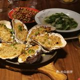 在青岛 青岛 这家绝对是我吃过最开心得一家饭店～