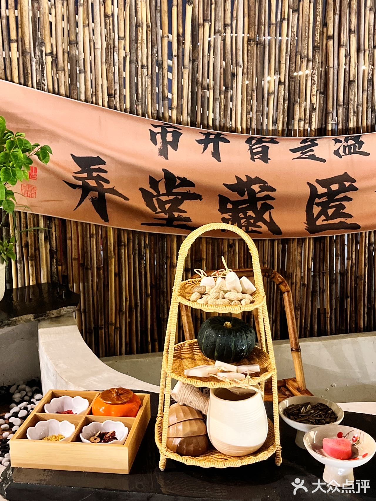 不是吧，还有藏在5楼的顶层火锅店⁉️
