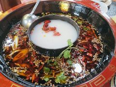 -渔香岛美蛙鱼头火锅(威清路店)