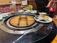 -人民公社铁锅炖·东北菜(卫国道店)
