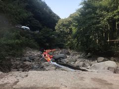-藏龙百瀑漂流