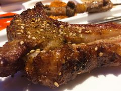 苏尼特金质烤羊排-三个蒙古大叔羊肉串(大宁店)
