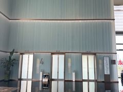 -深圳国际会展中心希尔顿酒店(前海华发冰雪世界店)