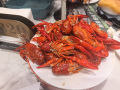 -金马门国际美食百汇(珞喻路店)