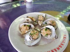 -三亚新鸿港水果一级批发市场