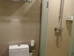 -柏曼酒店(合肥国购广场三里庵地铁店)