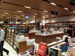 -诚品(信义店)