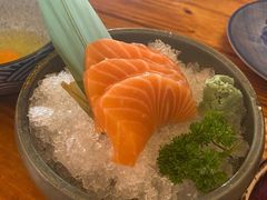 三文鱼刺身-坂吉屋·居酒屋深夜食堂(龙湖店)