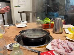 -濠轩阁特色生蚝火锅总店