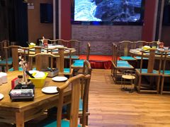 大堂-巢爷老味(东方红店)