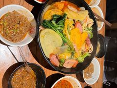 -万记麻辣烫国展总店