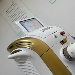 -沁科妍医疗美容·半岛黄金超声炮战略合作机构