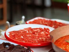 -毛辣果·贵州红酸汤牛肉火锅(西单店)