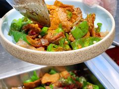 -老乡鸡(上海白玉兰广场店)