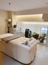 -摩睫+皮肤管理·科学美容中心