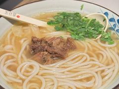 -鑫花溪牛肉米粉(凤凰街创始总店)