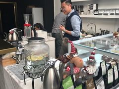 -UNI UNI(环亚凯瑟琳店)