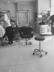 -LiXun Salon