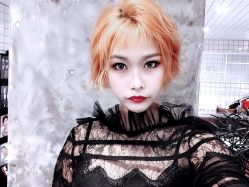 -AYO SALON