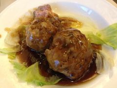 蛋黄狮子头-峨嵋酒家(地安门店)