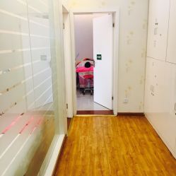 -成都苗方清颜专业祛痘