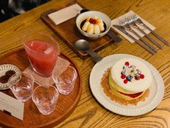 杂莓酸奶油松饼-無早咖啡