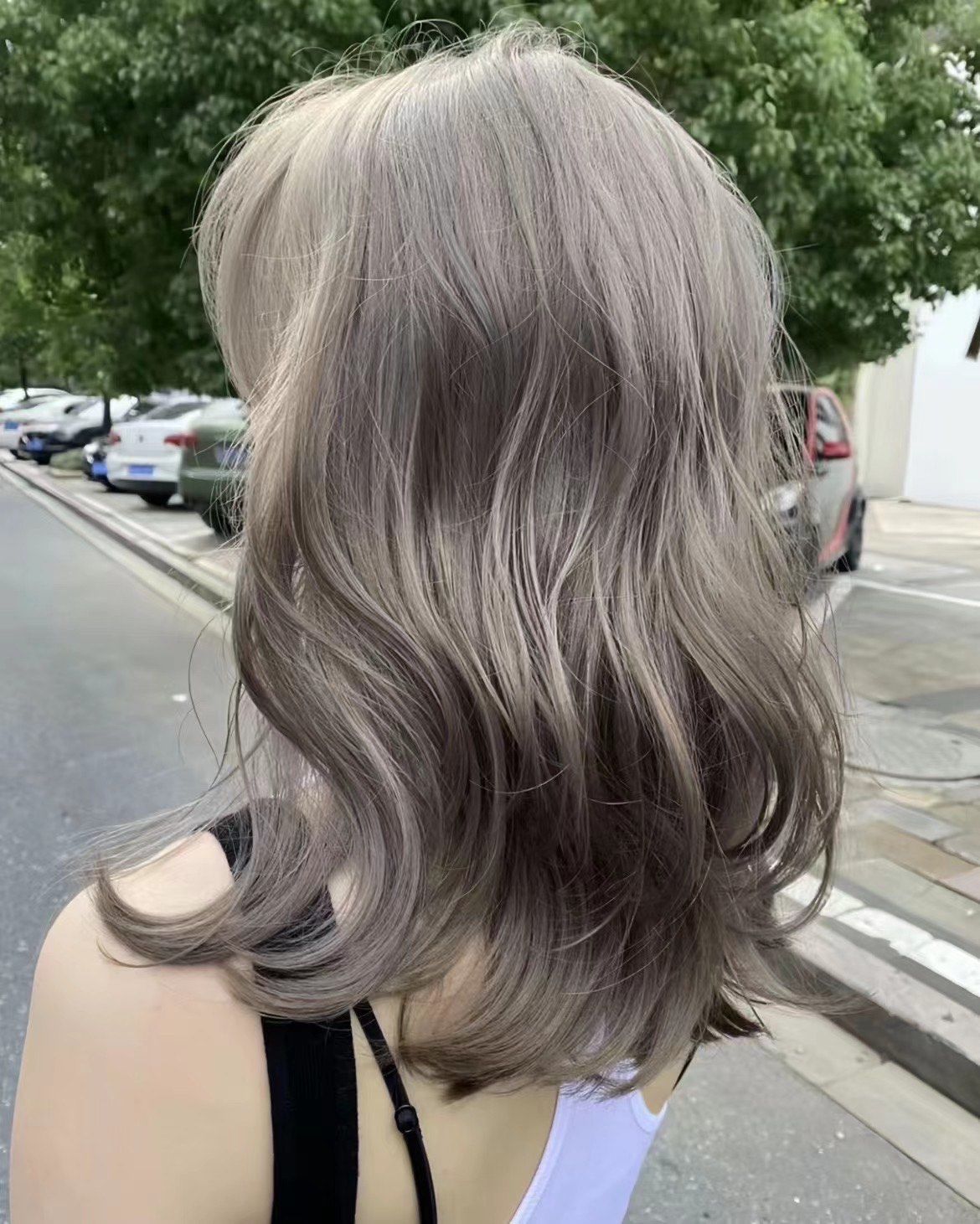 亚麻灰