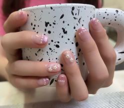 -馨儿·美甲美睫