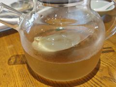 白桃乌龙茶-去茶去餐厅(中央大街店)