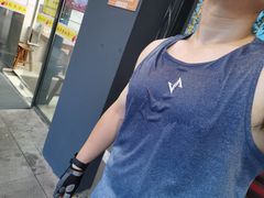 -乐刻健身(利邻荟合川店)