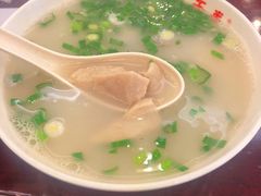 本帮肚肺汤-三两春(浦三路店)