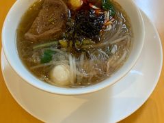 -上海西藏大厦万怡自助餐厅(徐汇店)