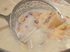 -尚尚仙·酸汤猪手·猪肚鸡火锅(华联万柳购物中心店)